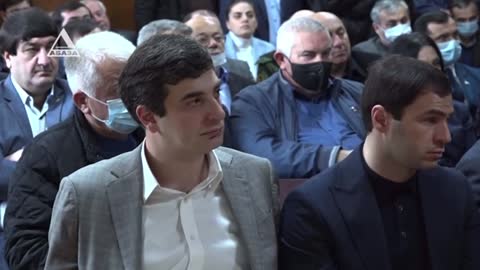 Как Аслан Бжания требовал «увольнять тех, кто не будет делать вакцины».