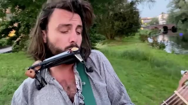 "Bocca di rosa" in versione ONE MAN BAND - Live dai canali olandesi - de André cover