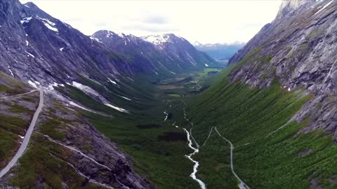 Top 7 INCREDIBLE Travel Destinations of 2022 | Where to Travel This Year!-9