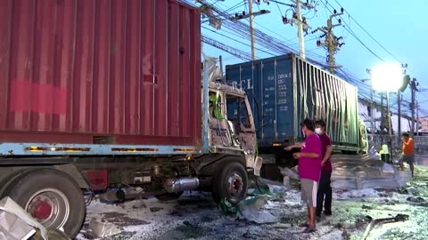 Thailand factory blast kills 1, thousands evacuated