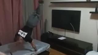 Man Tours Room Using Only His Arms
