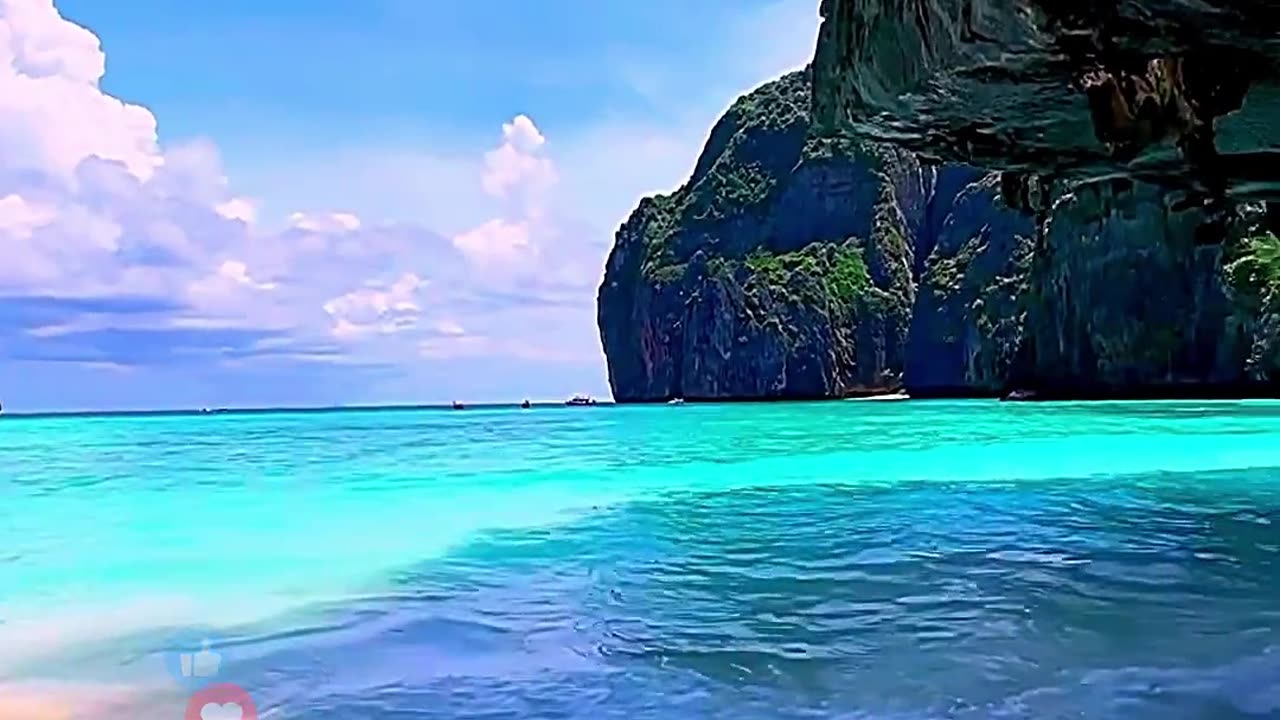 Maya Bay, Krabi, Thailand