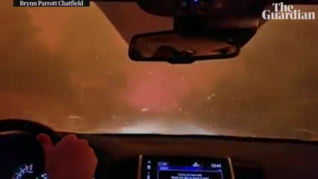 Family drive through flames escaping California wildfire