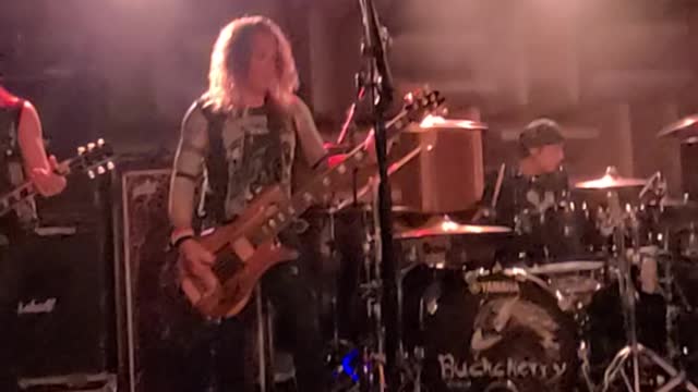 Buckcherry "Wasting No More Time"