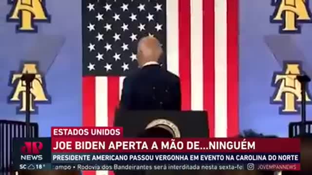 Biden aperta mão de ninguém