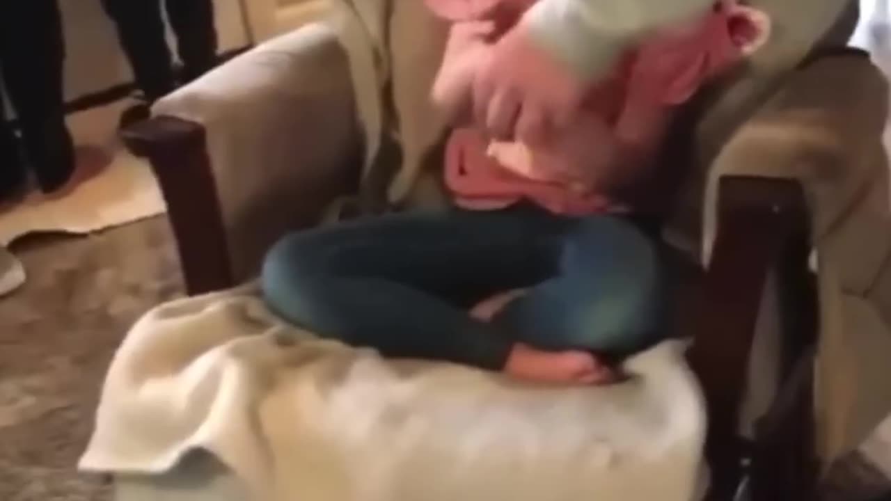 Her Dad Surprised Her After Being Gone for 2 Years
