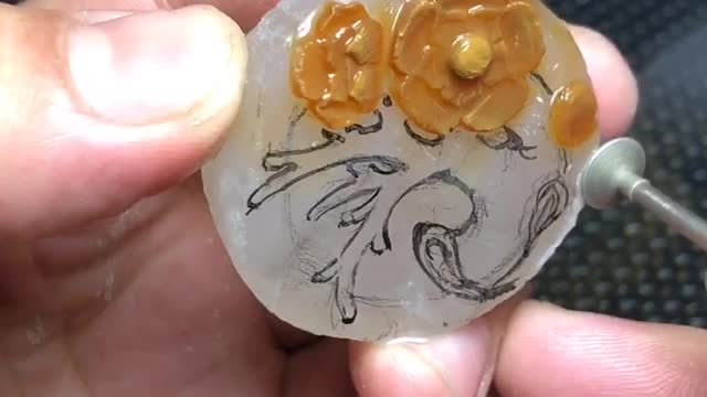 Flowers blooming rich and honorable Agate carving