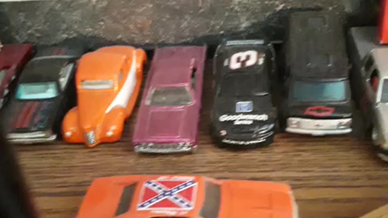 Mini Redneck Cribs