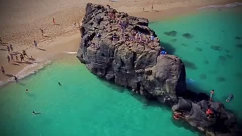 Cliff jumping Hawaii