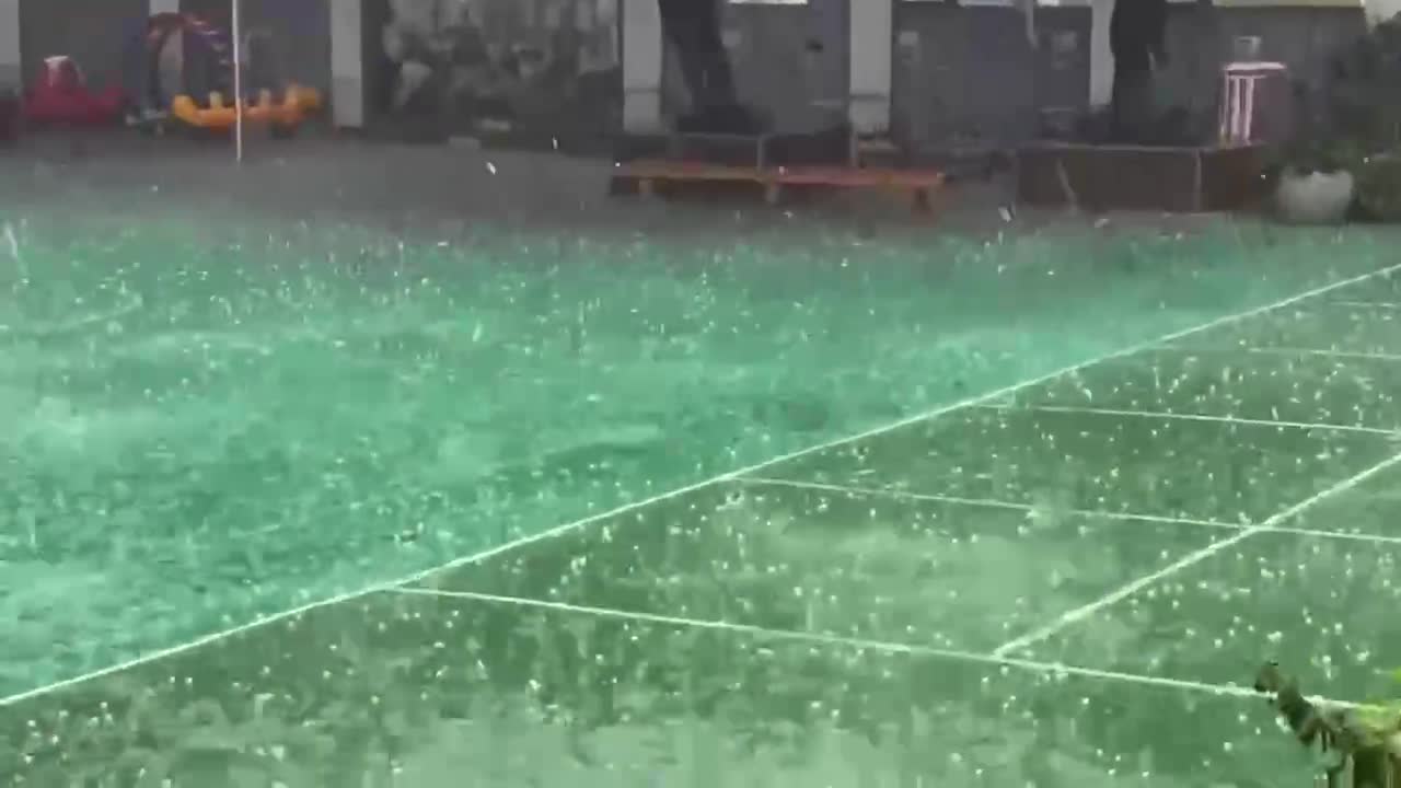 What a huge hailstorm