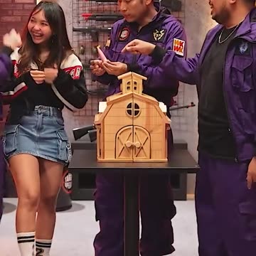 MEYDEN MIKIRNYA KEMANA MANA NIH!!