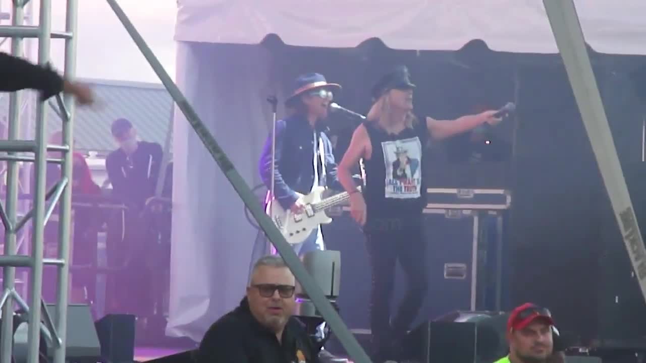 Cheap Trick Live Surrender