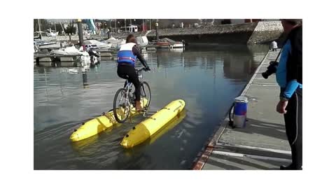 Bike on water | Bicicleta na água #shorts