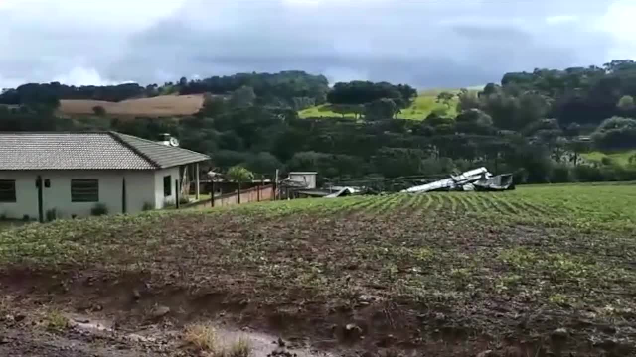 tornado causes destruction in brazil