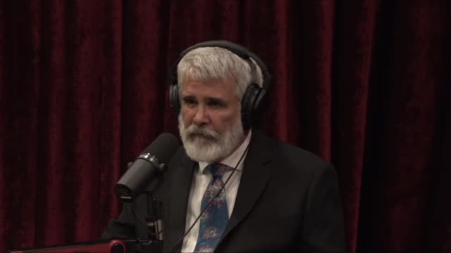 Dr. Robert Malone & Joe Rogan talk about vaccine effects on menstrual cycles