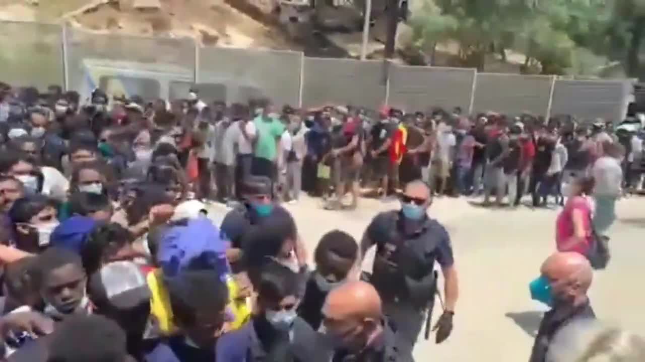 1477. ITALY 🇮🇹 vs IMMIGRANT INVASION💀