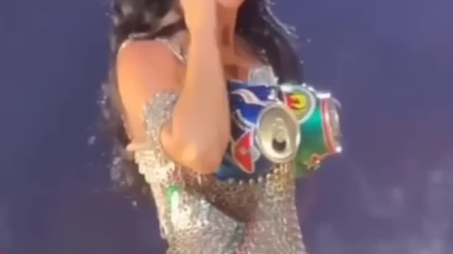 Katy Perry Humanoid Eye Malfunction