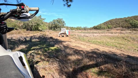 Moto track start