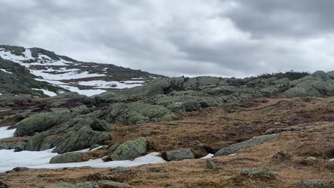 Lakes Hut