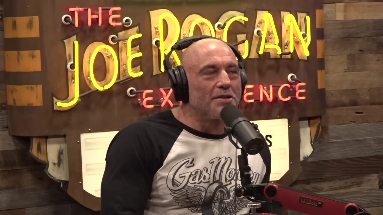 Joe Rogan Experience #2129 - David Holthouse