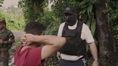 Unter Gangstern - Die Gangs von El Salvador (1.2) Doku (2020)