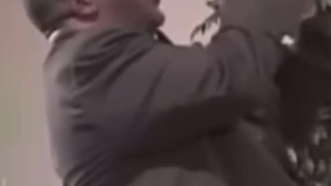 And Pause…. 🗣️🎤👀🫣😳😐🤣😂😂