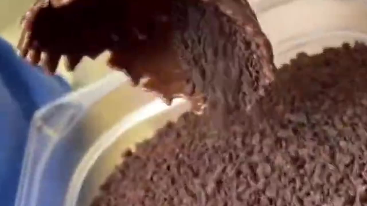 Ice cream chocolate mixing & dipping