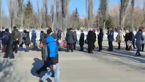 Russians in huge line for sugar