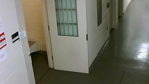 1665HQOB02PrisonerProcessingCell_2021-01-05_17h20min01s627ms.mp4