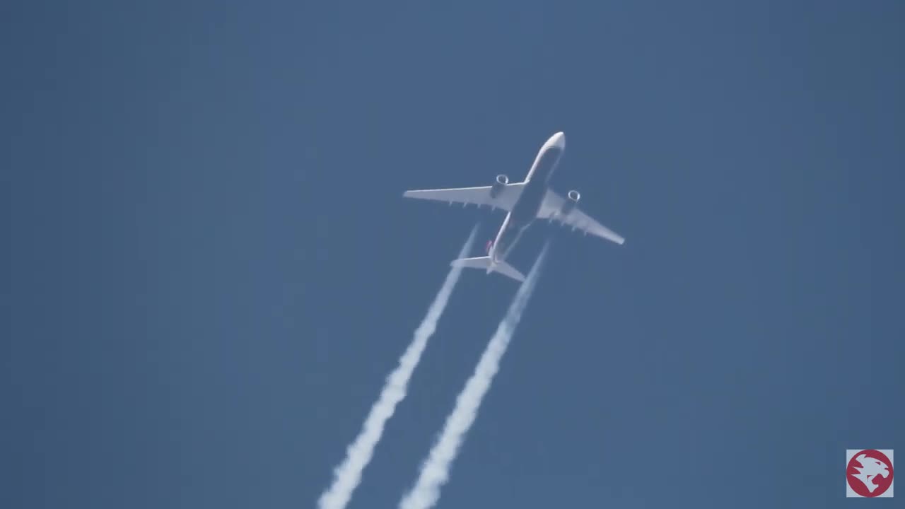 GEOINGEGNERIA - Due aerei militari individuati con apparecchiature di precisione: E3A AWACS (aereo radar di stanza a Geilenkirchen - Germania), C 17 (aereo cargo USA)