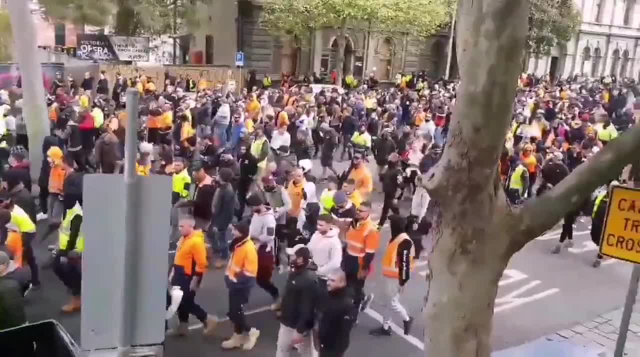 MELBOURNE. EXPLODING. EVERYDAY.