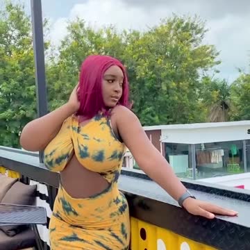 shake your body and tits