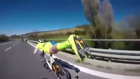 🚴+ Physics = Winner