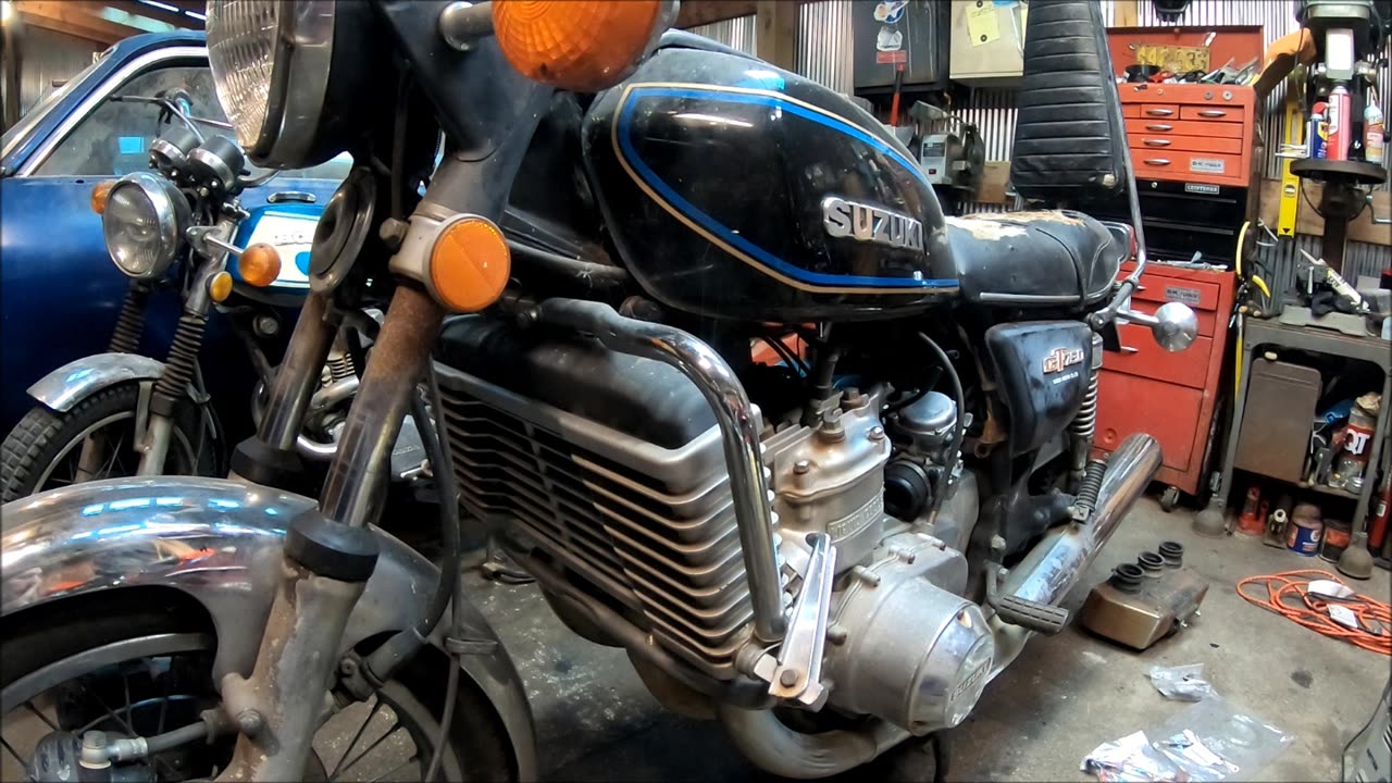 1976 Suzuki GT750 rebuild part 1
