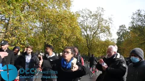 Who is the Messiah No answer from muslims. Speakers Corner.