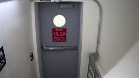 6153RHOBGRRGST1StairwellSide_2021-01-06_14h00min01s803ms.mp4