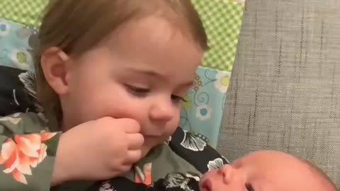 This girl is expressing love to her baby brother 💙