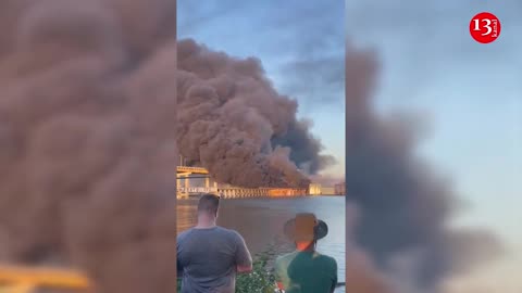 Strong fire breaks out in rail bridge in Canada, sending black smoke and flames to air