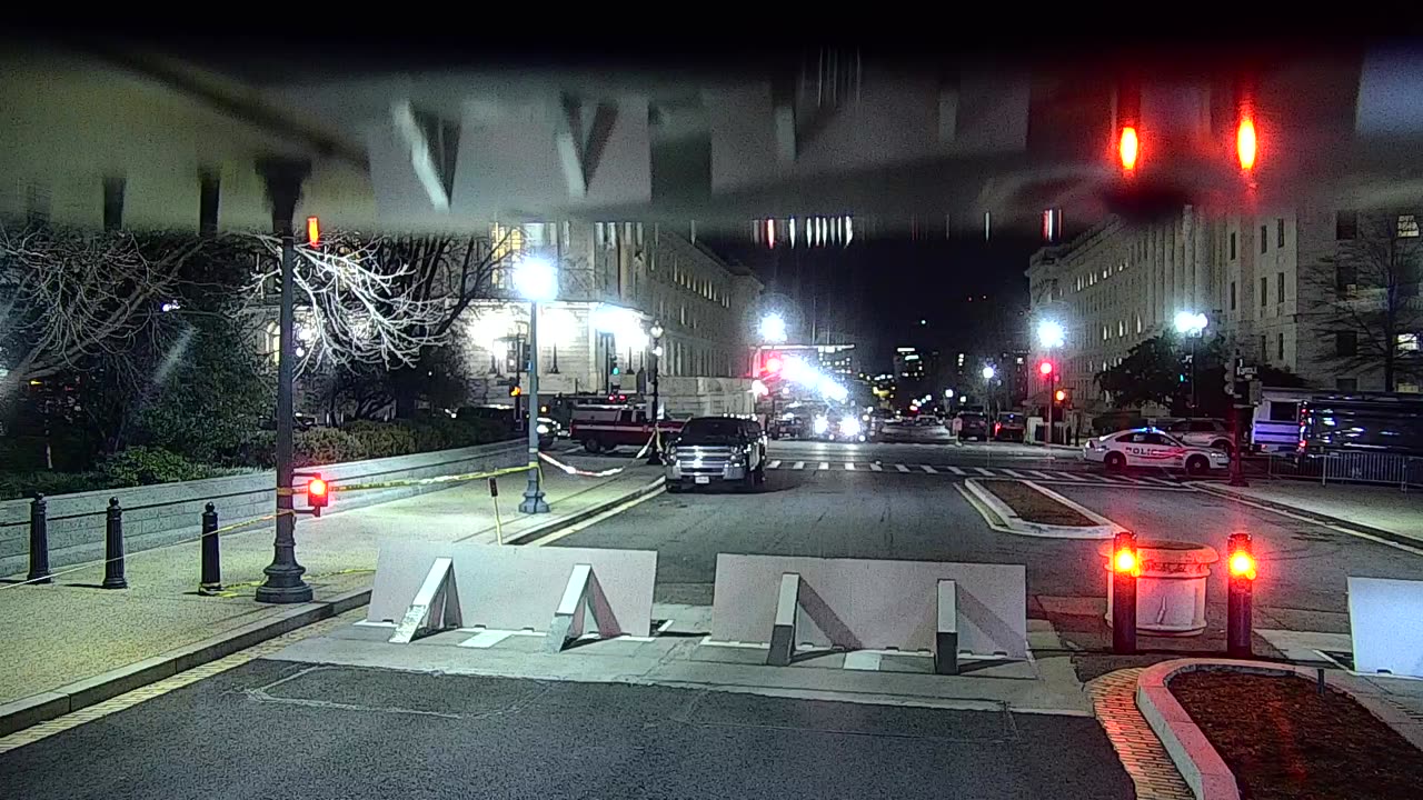 0672USCG00K25SouthBarricadeInbound_2021-01-06_21h11min23s470ms.mp4