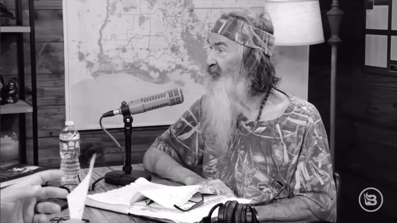 The day Phil Robertson shared the Gospel with DJT - tells him to get baptized