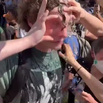 Students in Austin Are Being Hit With Pepper Spray as They Are Attacked by State Police.