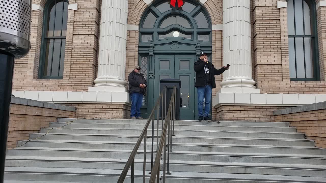 Joey Gibson speaks in front of the Franklin County courthouse demanding entry