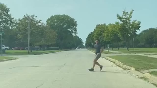 The different way people cross the road 💥