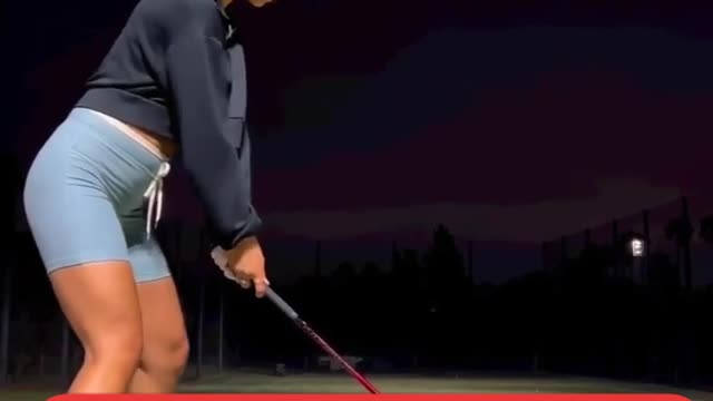 Golf girls 😱 impossible shot