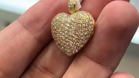 Ladies Solid 14K Gold & Natural Diamond Heart Pendant