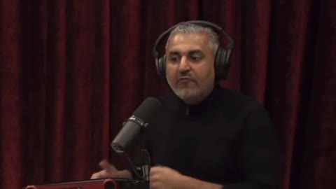 Maajid Nawaz leaves Joe Rogan speechless by explaining how the World Economic