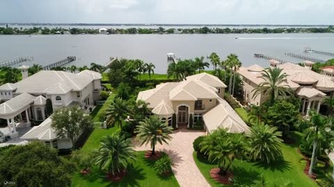 Lansing Island estate