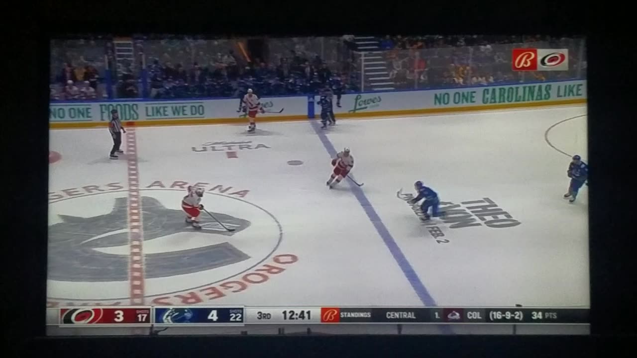 CAR vs VAN - Canucks Lead 3-2