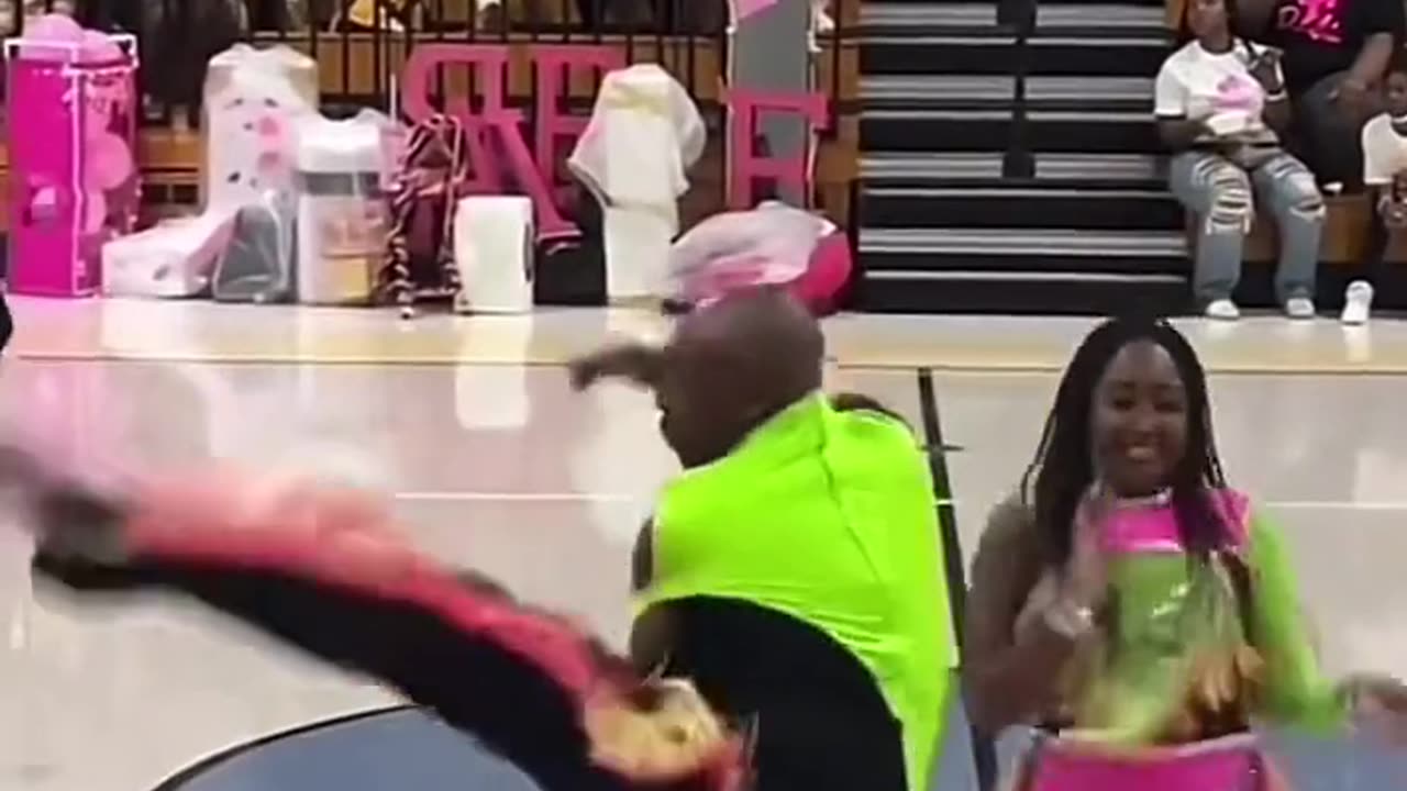 This Cheerleading Competition Was Tons Of Fun