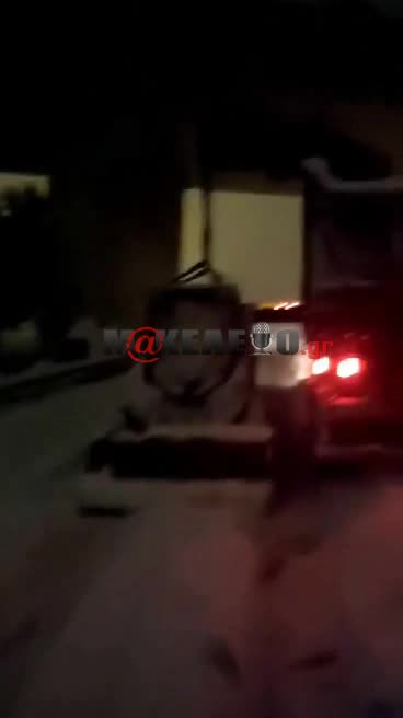 Με το Bob cat στην Αττική οδό για να σωθούμε